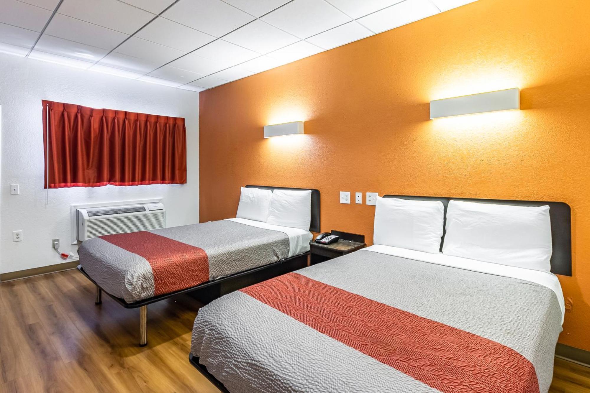 Motel 6 Elizabeth Nj Newark Liberty Intl Airport Exterior photo