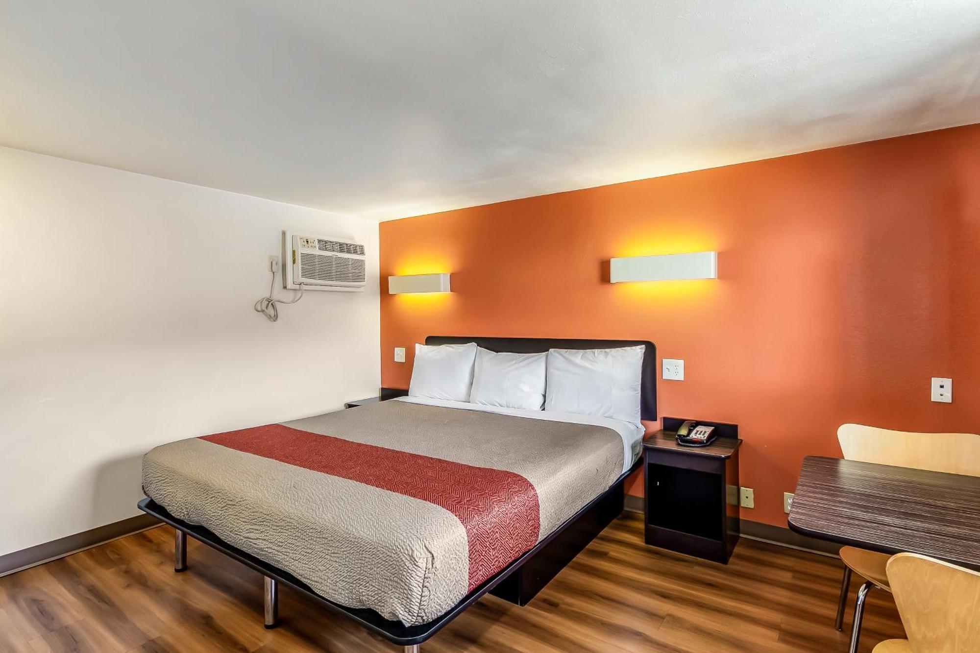 Motel 6 Elizabeth Nj Newark Liberty Intl Airport Exterior photo