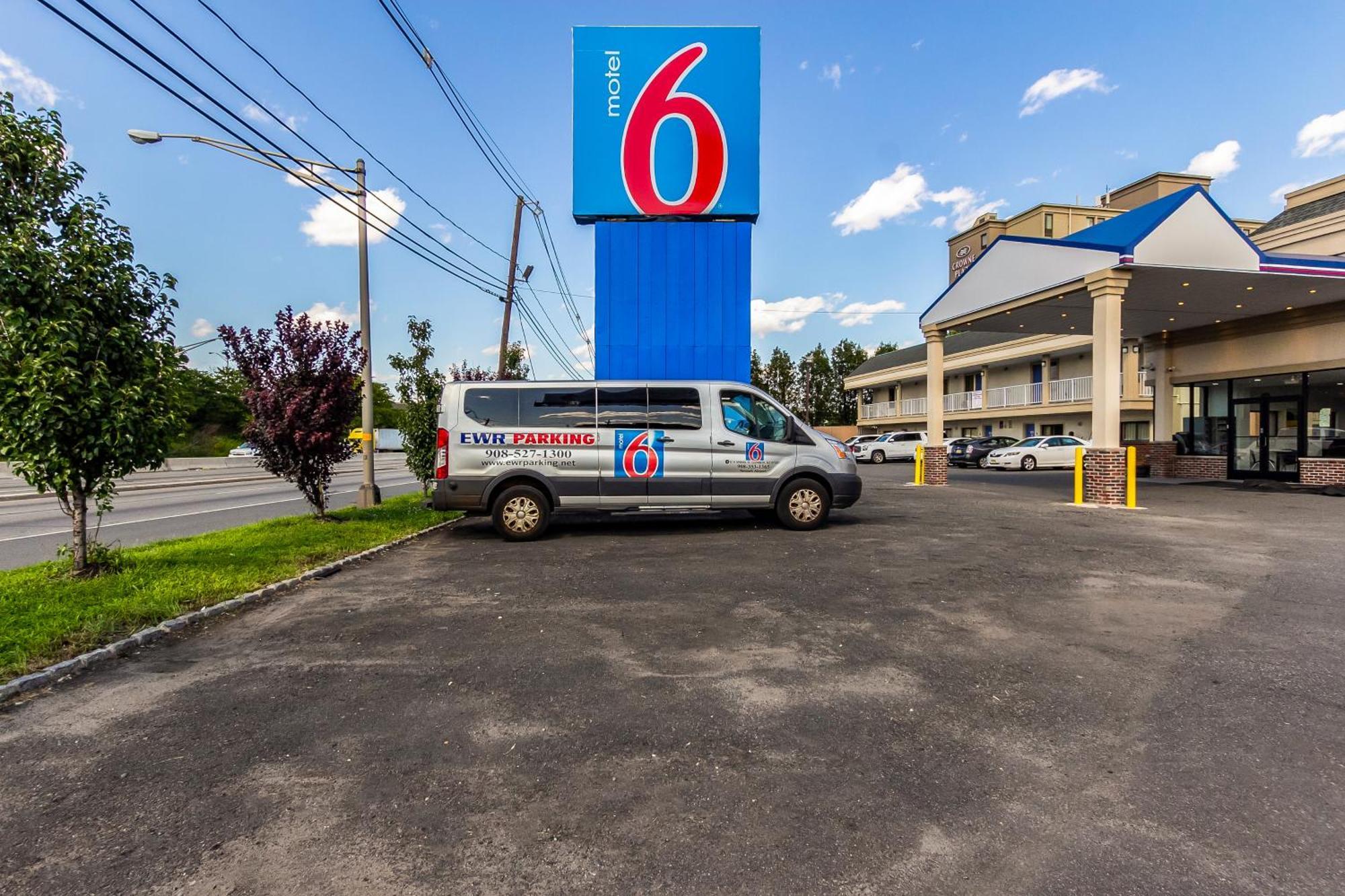 Motel 6 Elizabeth Nj Newark Liberty Intl Airport Exterior photo